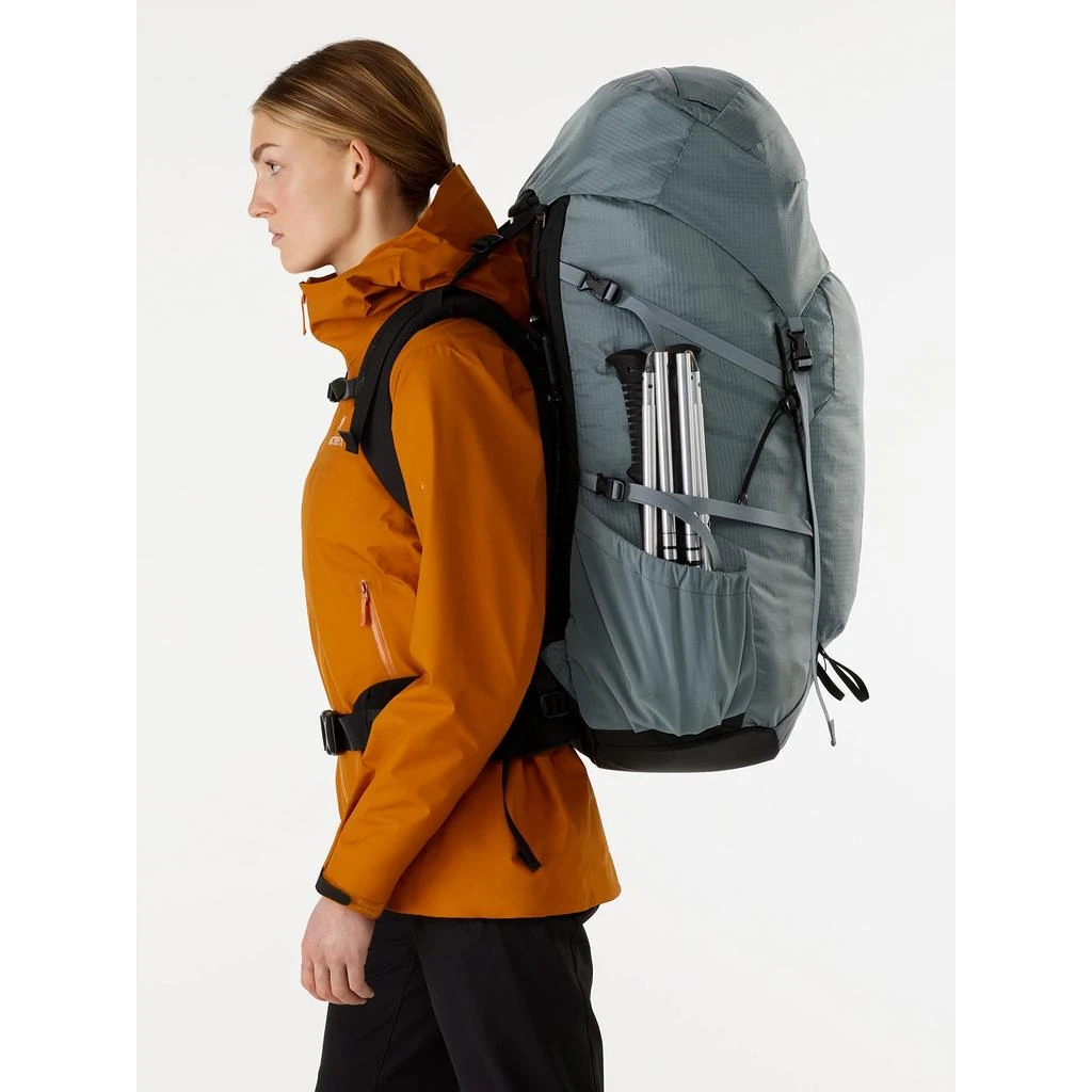 商品Arc'teryx|Arc'teryx Bora 70 Backpack Women's | Durable Comfortable Multiday Backpack | Dark Immersion, Regular,价格¥3136,第2张图片详细描述