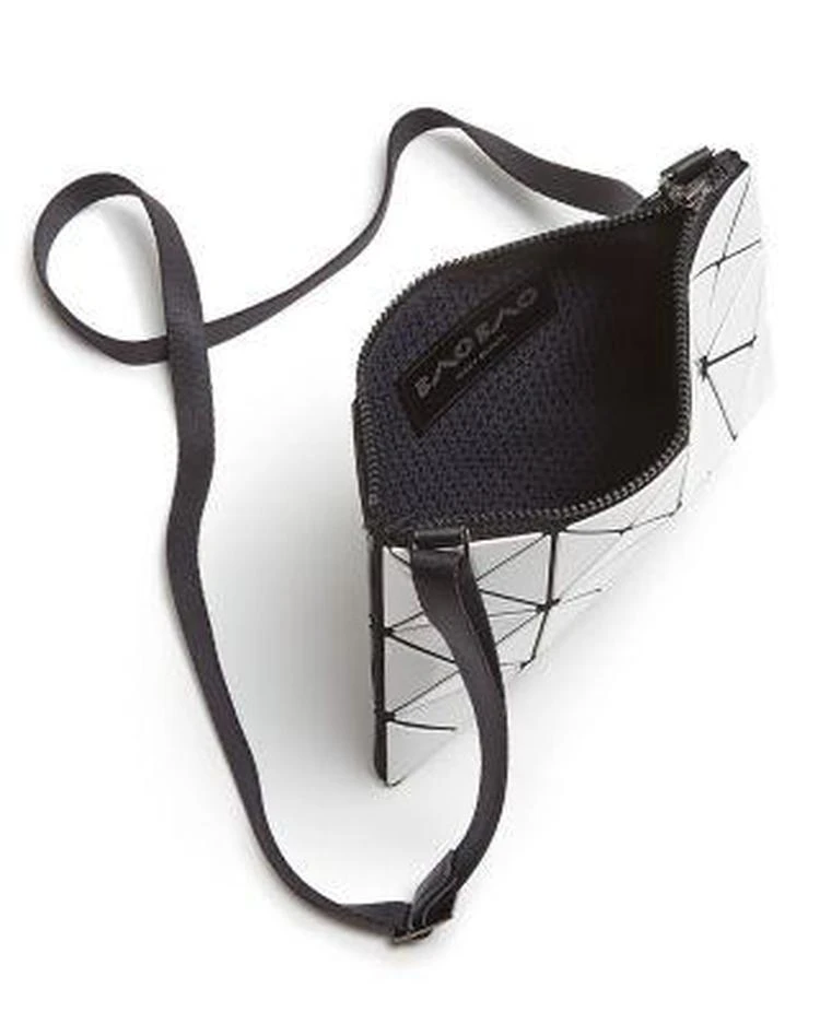 商品Issey Miyake|Lucent Small Crossbody - 100% Exclusive,价格¥1777,第4张图片详细描述