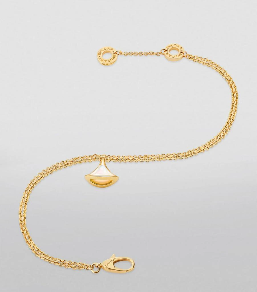 商品BVLGARI|Yellow Gold and Mother-of-Pearl Diva’s Dream Bracelet,价格¥16308,第2张图片详细描述