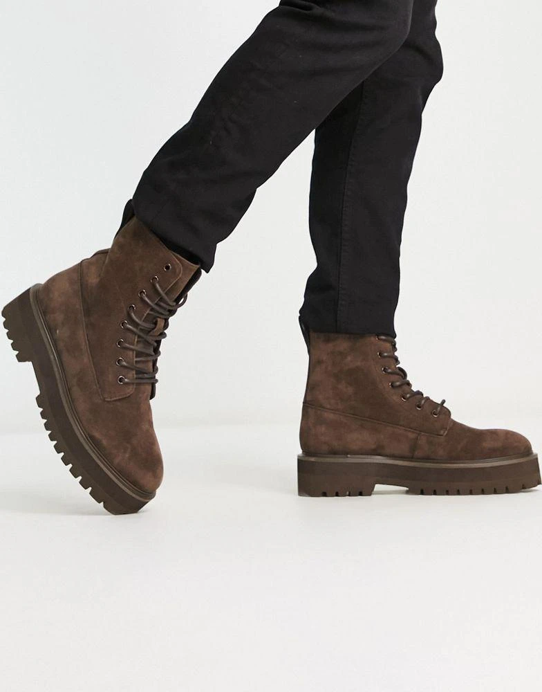 商品ASOS|ASOS DESIGN chunky lace up boot in brown faux suede,价格¥242,第3张图片详细描述