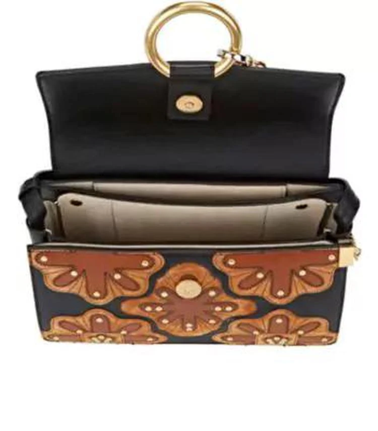 商品Chloé|Faye Small Shoulder Bag,价格¥10256,第5张图片详细描述