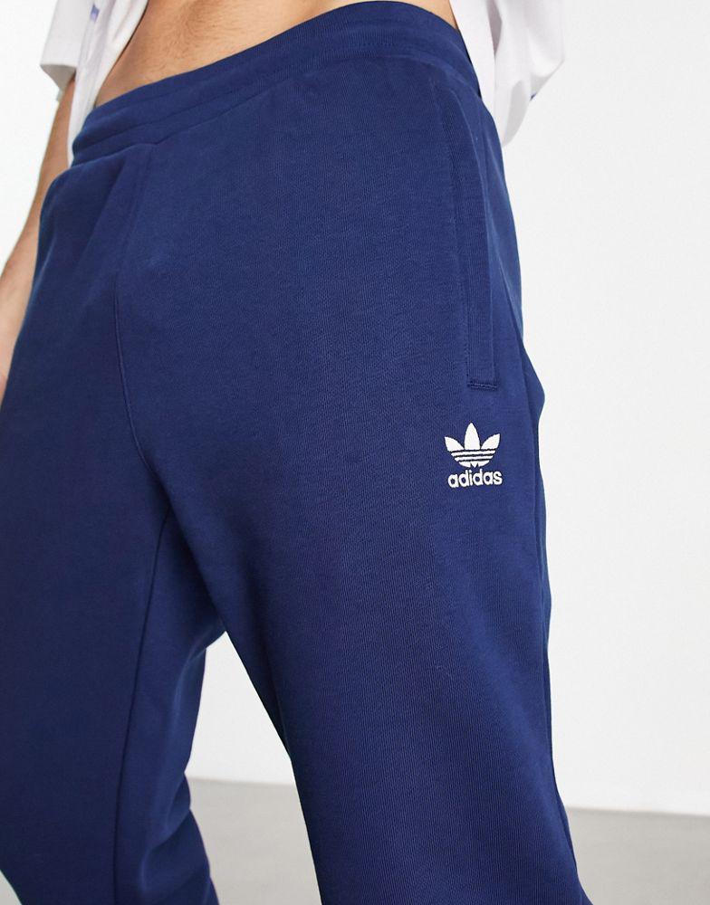 adidas Originals trefoil essentials joggers in navy商品第4张图片规格展示