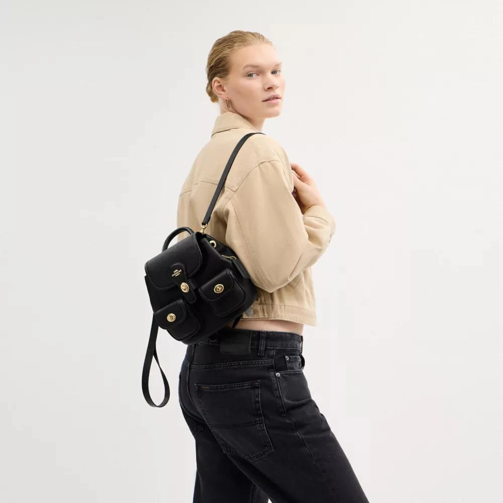 商品Coach|Hadley Backpack,价格¥1453,第2张图片详细描述