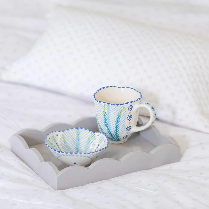 商品Addison Ross|Small Lacquered Scalloped Tray,价格¥941,第2张图片详细描述