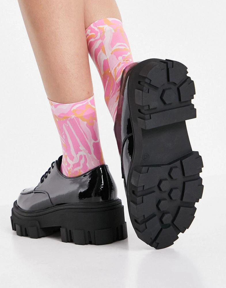 商品ASOS|ASOS DESIGN Wide Fit Mall chunky lace up flat shoes in black,价格¥133,第2张图片详细描述