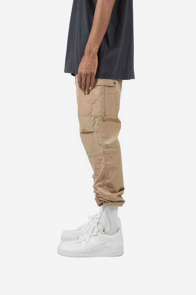 商品MNML|Tech Cargo Pants - Khaki,价格¥230,第4张图片详细描述