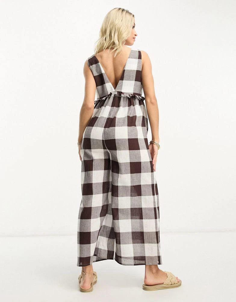 商品ASOS|ASOS DESIGN Maternity tiered crinkle frill jumpsuit in brown gingham,价格¥283,第2张图片详细描述