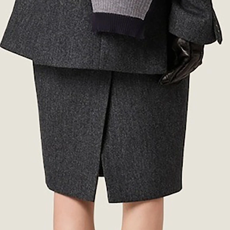 商品Miu Miu|【预售3-7天】MiuMiu 24新款 女士灰色羊毛带衬里服装字母徽标半身裙,价格¥13479,第4张图片详细描述