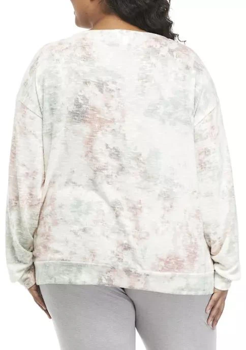 商品Love, Fire|Fire Plus Size Printed  Hacci V Neck Pullover,价格¥96,第2张图片详细描述