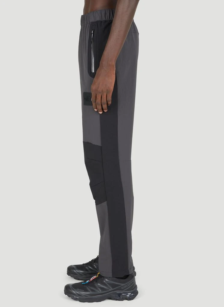 商品The North Face|Lightweight Shell Suit Pants,价格¥540,第3张图片详细描述