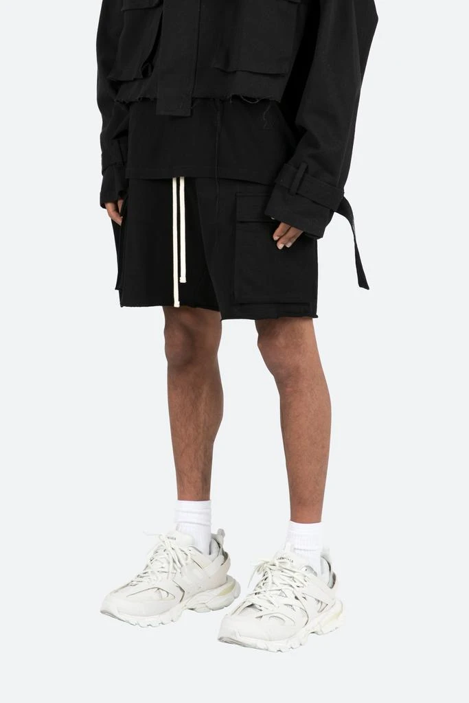 商品MNML|Relaxed Cargo Shorts - Black,价格¥166,第2张图片详细描述