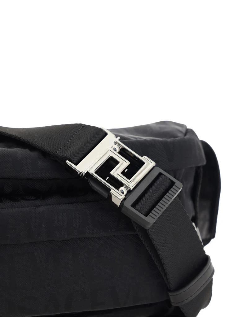 商品Versace|Fanny Pack,价格¥4417,第4张图片详细描述