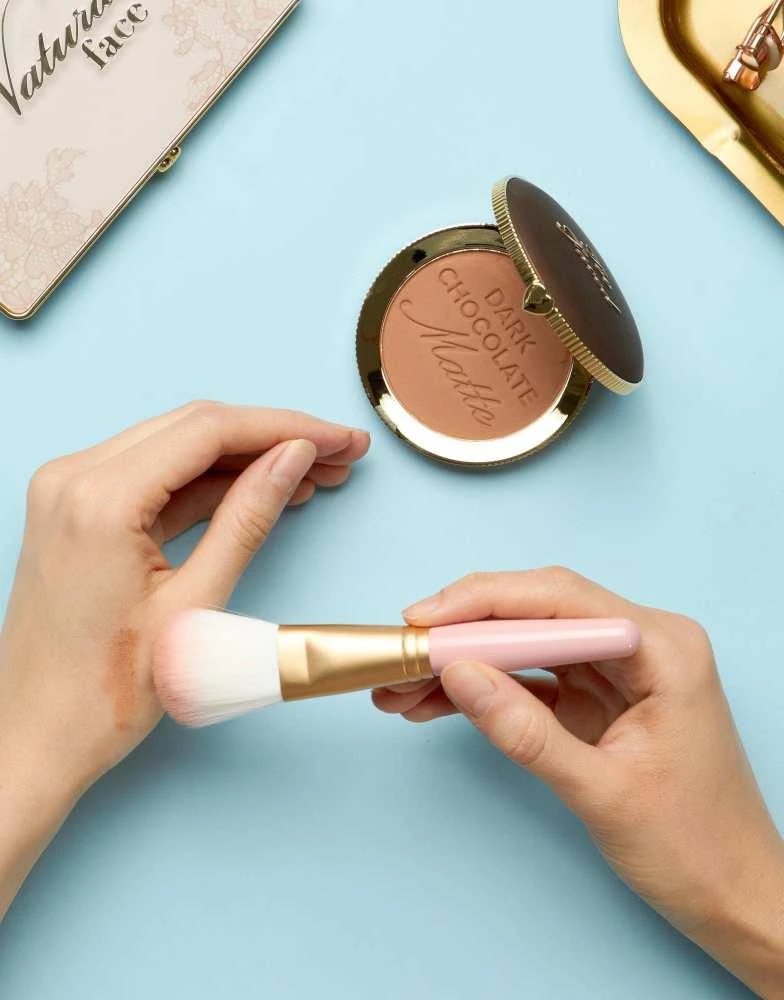 商品Too Faced Cosmetics|Too Faced Chocolate Soleil Matte Bronzer- Dark Chocolate,价格¥335,第4张图片详细描述