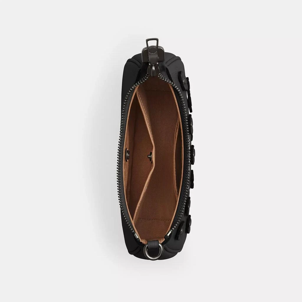 商品Coach|Teri Mini Crossbody Bag With Floral Applique,价格¥1107,第2张图片详细描述