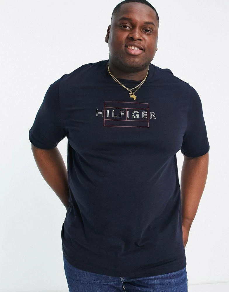 商品Tommy Hilfiger|Tommy Hilfiger Big & Tall linear flag logo t-shirt in navy,价格¥319,第3张图片详细描述