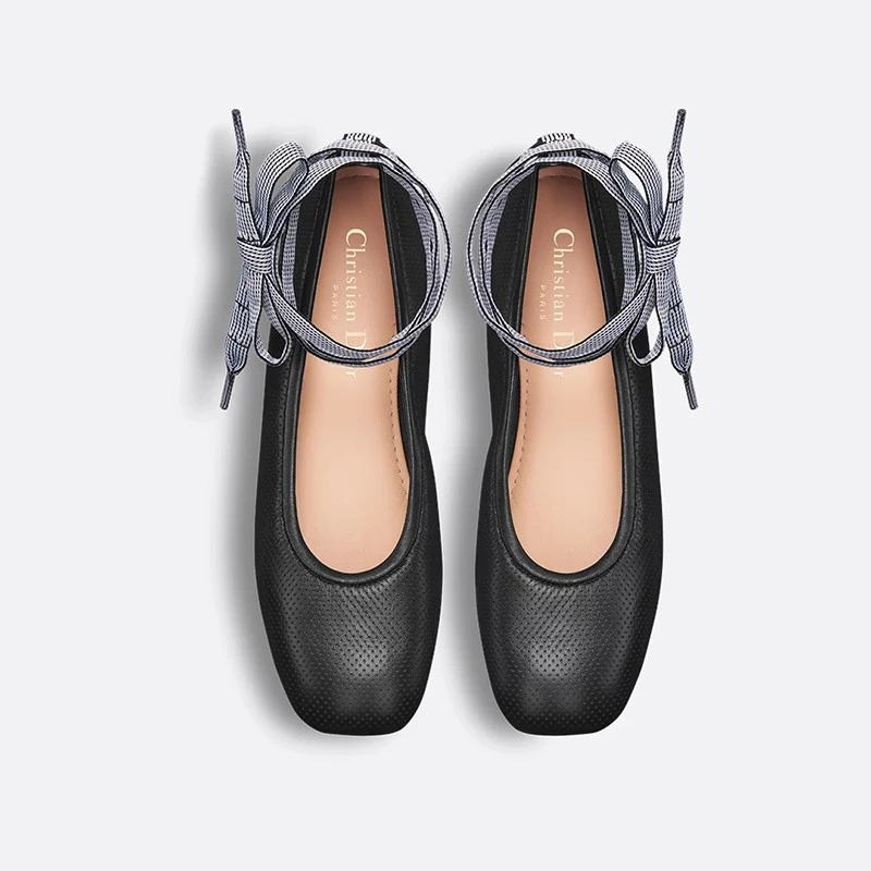 商品Dior|【预售3-7天】Dior/迪奥 25年新款 女士黑色小羊皮提花后跟蝴蝶结单鞋,价格¥6943,第4张图片详细描述