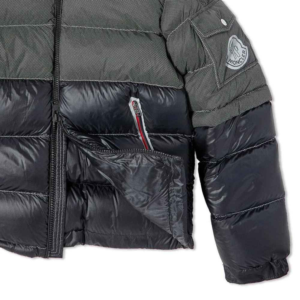 商品Moncler|Moncler Genius x and wander 2-Tone Down Jacket,价格¥23090,第2张图片详细描述