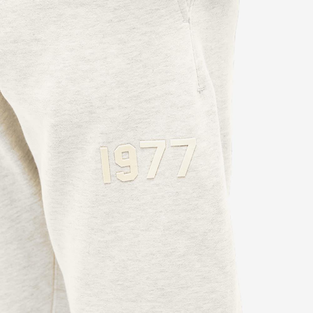 Fear of God ESSENTIALS 1977 Logo Sweat Pant - Light Oatmeal商品第5张图片规格展示