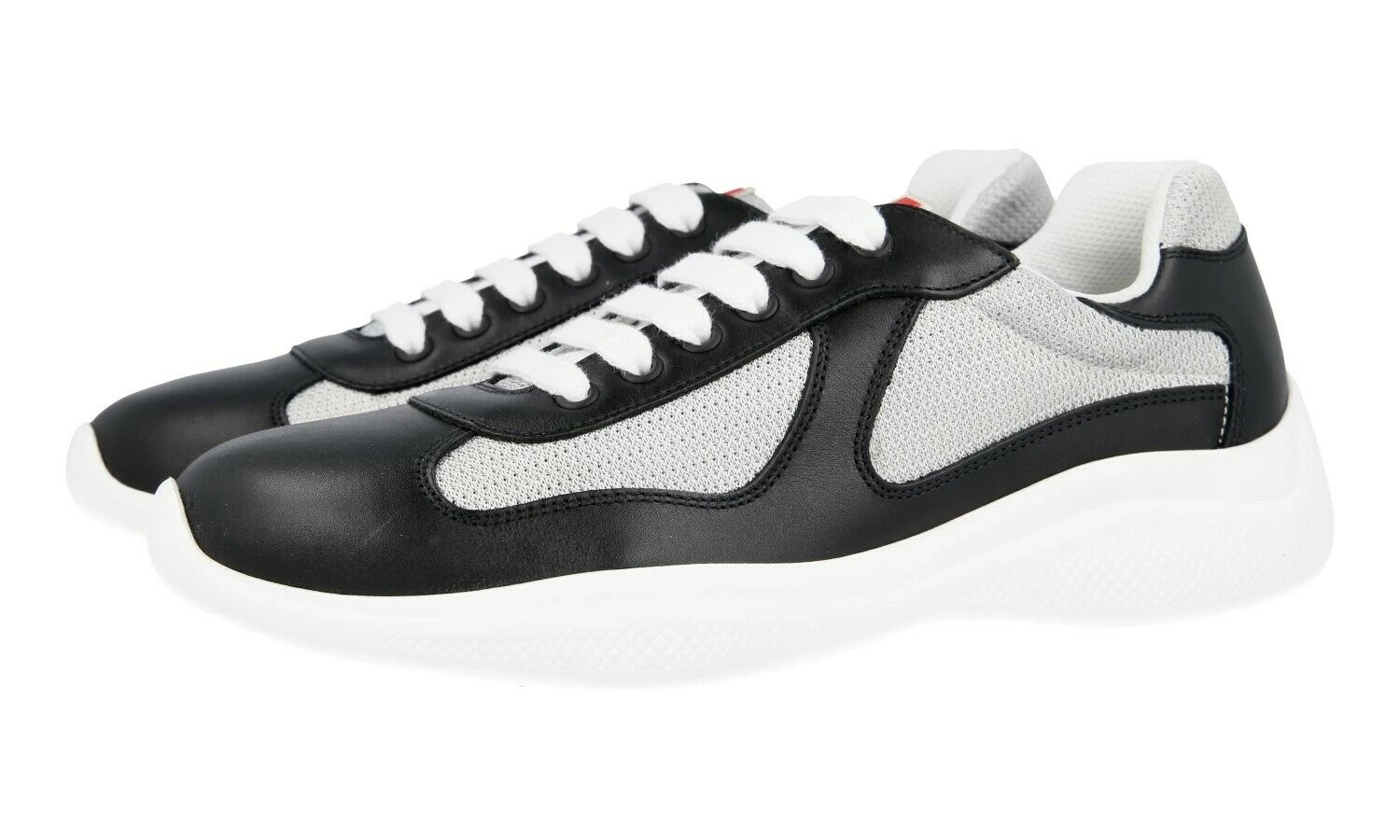 商品Prada|PRADA 男士黑色皮革拼接白色织物休闲运动鞋 4E3304-6GW-F0I89,价格¥2312,第1张图片