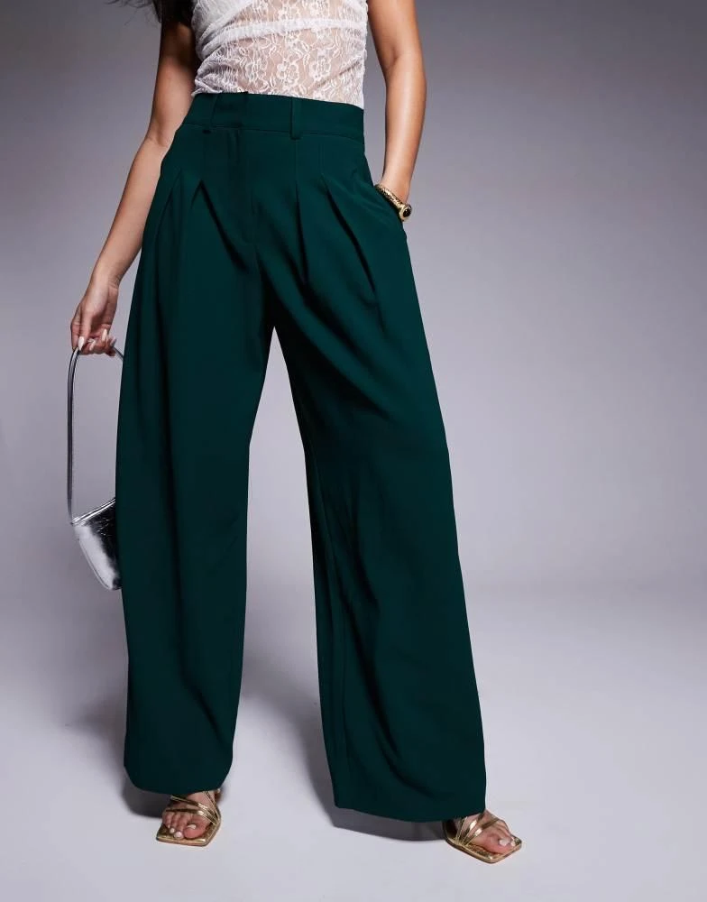 商品River Island|River Island pleated wide leg trouser in dark green,价格¥336,第3张图片详细描述