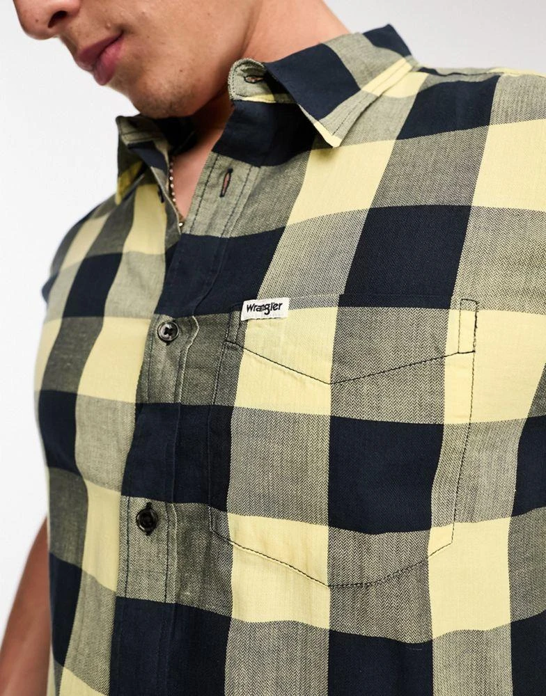 商品Wrangler|Wrangler check short sleeve shirt in yellow,价格¥144,第3张图片详细描述