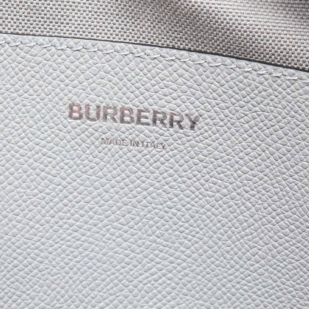 商品Burberry|Burberry Grey Leather and Nylon West Belt Bag,价格¥3828,第5张图片详细描述