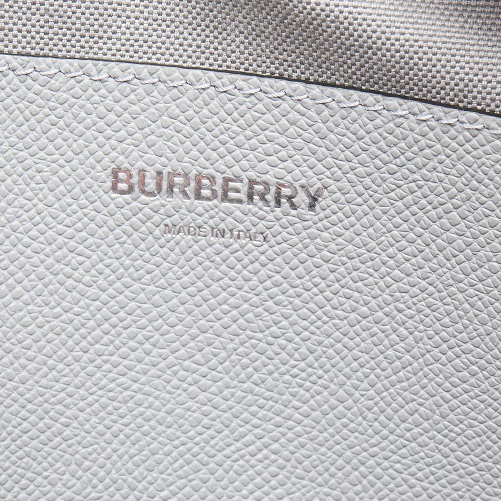 商品Burberry|Burberry Grey Leather and Nylon West Belt Bag,价格¥4516,第7张图片详细描述