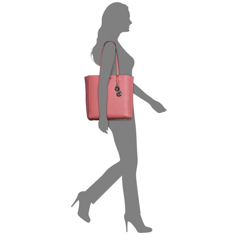 Studded Pebble Tote 商品