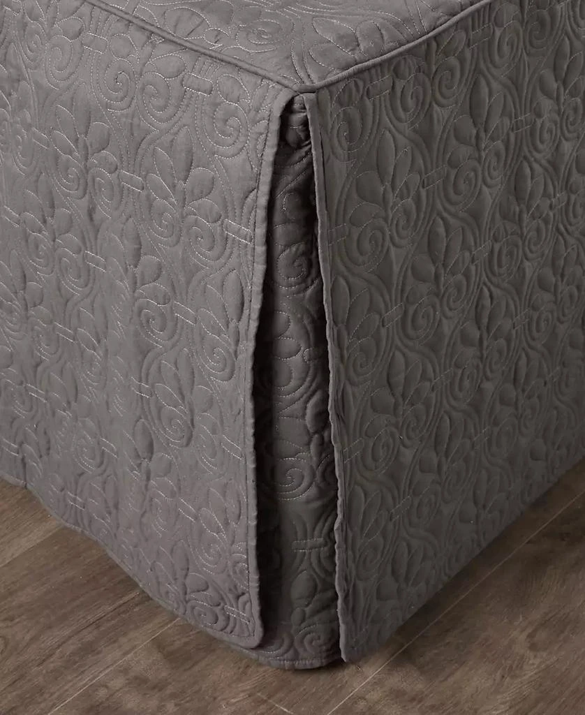 Quebec Open Corner Pleated Quilted Bedspread, Queen 商品