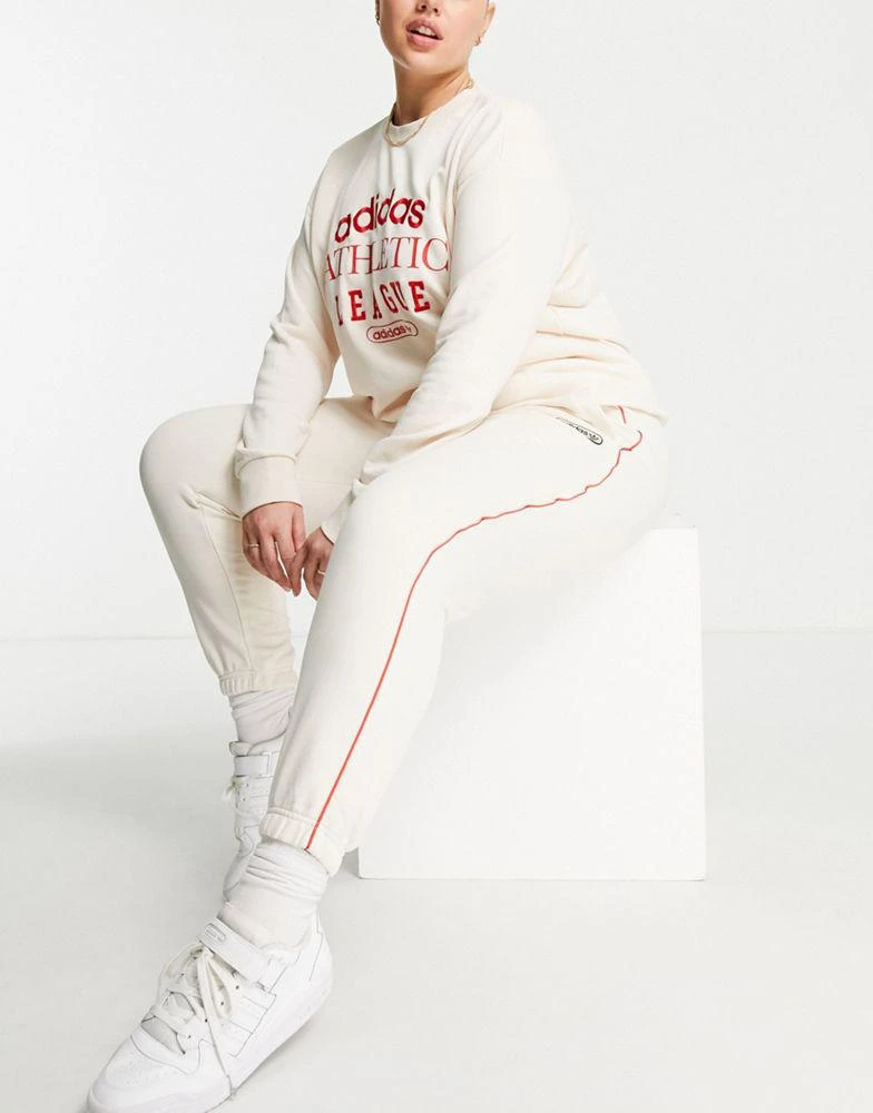 商品Adidas|adidas Originals 'Retro Luxury' Plus joggers in off white,价格¥200,第2张图片详细描述