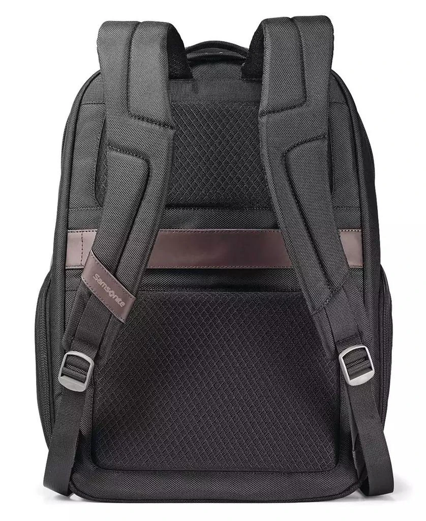 Kombi 17.5" Large Backpack 商品