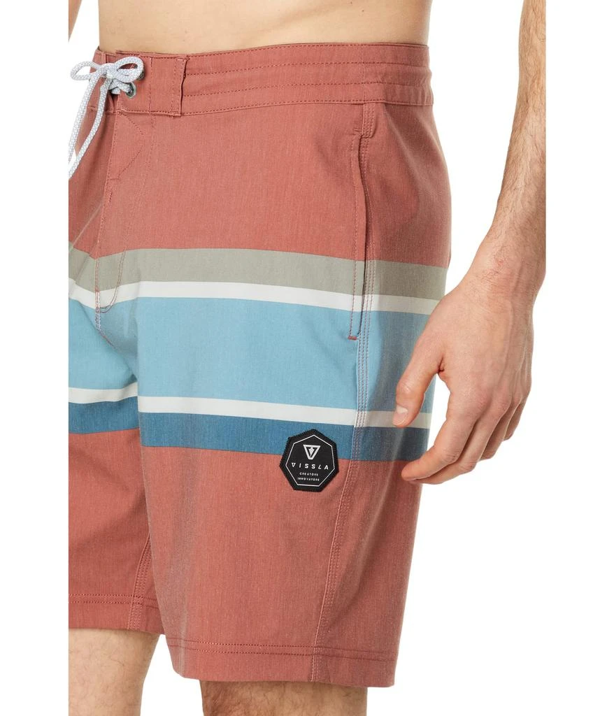 商品VISSLA|Cheater Five 18.5" Boardshorts,价格¥294,第3张图片详细描述