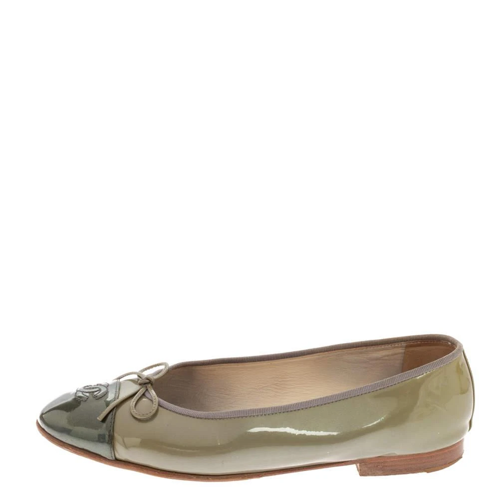 商品[二手商品] Chanel|Chanel Two-Tone Patent Leather CC Cap Toe Bow Ballet Flats Size 40,价格¥2846,第2张图片详细描述