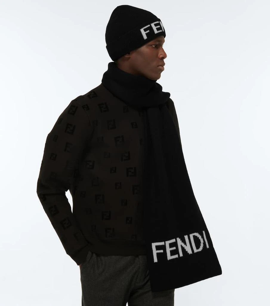 商品Fendi|Logo wool scarf,价格¥3058,第2张图片详细描述