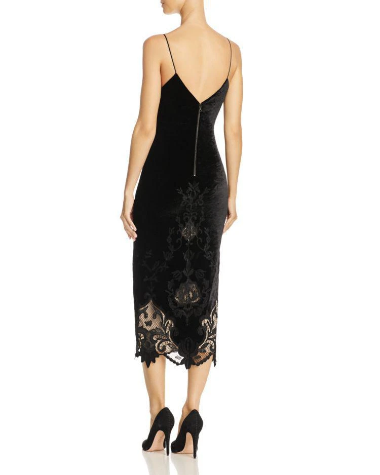 商品Alice + Olivia|Alice + Olivia Cate Lace Hem Velvet Slip Dress,价格¥3210,第2张图片详细描述