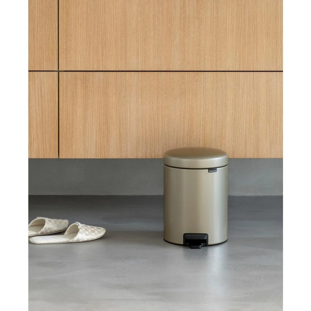 【5L】newIcon 1.3G Step Trash Can 商品