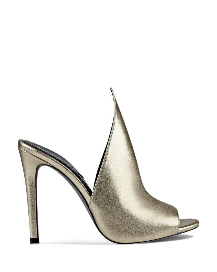 商品KENDALL and KYLIE|KENDALL and KYLIE Essie Metallic Winged High Heel Slide Sandals ,价格¥626,第2张图片详细描述