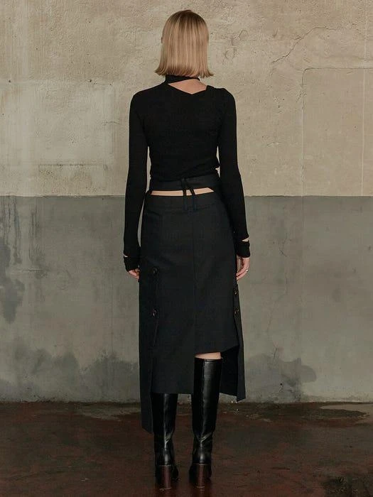 商品MUSEE|Venet Cut Out Side Point Top (Black),价格¥786,第3张图片详细描述