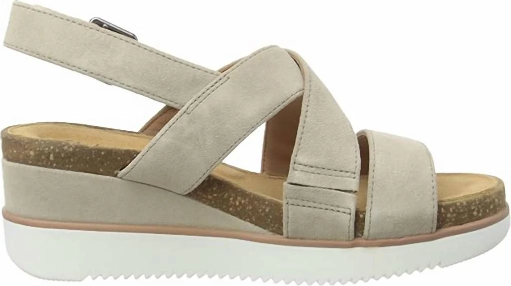商品Clarks|Women Lizby Cross Wedge Sandals In Sand Suede,价格¥657,第4张图片详细描述