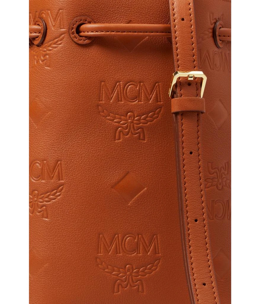商品MCM|Dessau Embroidered Monogram Leather Drawstring Medium,价格¥7300,第4张图片详细描述