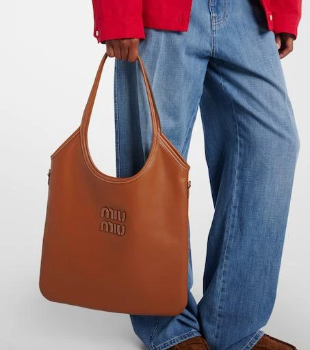 商品Miu Miu|Ivy M号皮革托特包,价格¥20410,第2张图片详细描述
