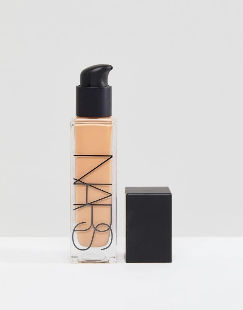 NARS Natural Radiant Longwear Foundation 商品
