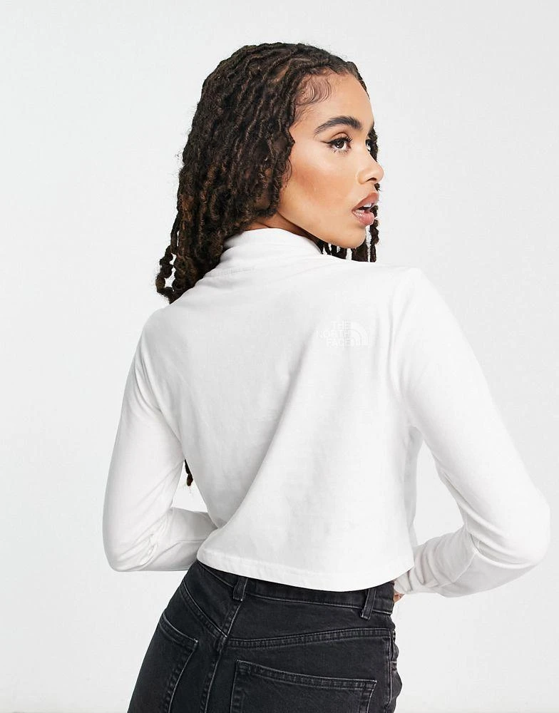 商品The North Face|The North Face Nekku long sleeve t-shirt in white Exclusive at ASOS,价格¥245,第2张图片详细描述