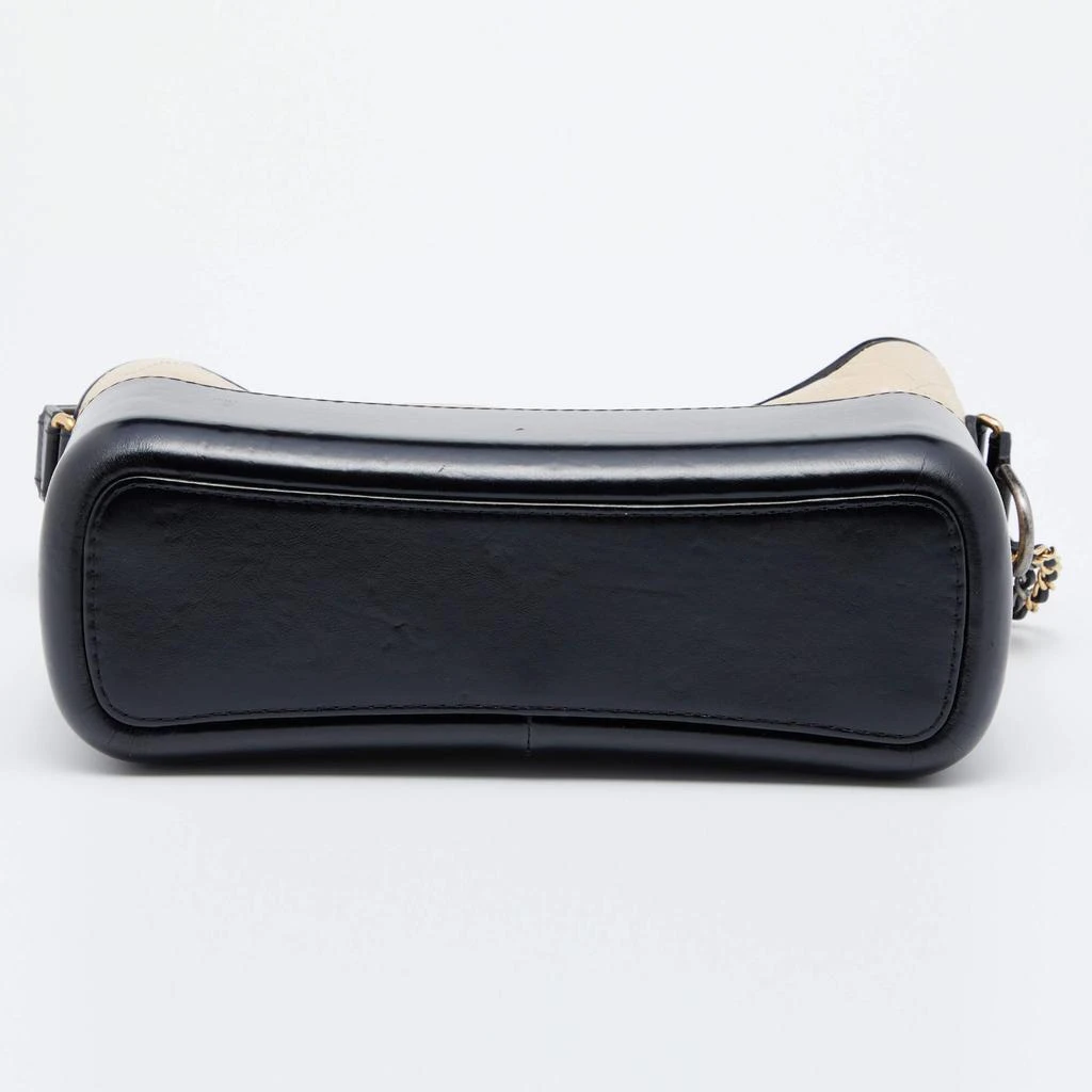 Chanel Beige/Black Quilted Aged Leather Medium Gabrielle Bag  商品