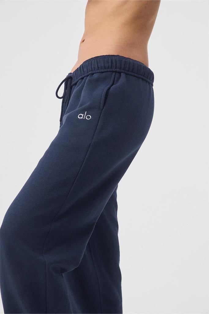 商品Alo|Accolade Sweatpant - Navy,价格¥971,第2张图片详细描述