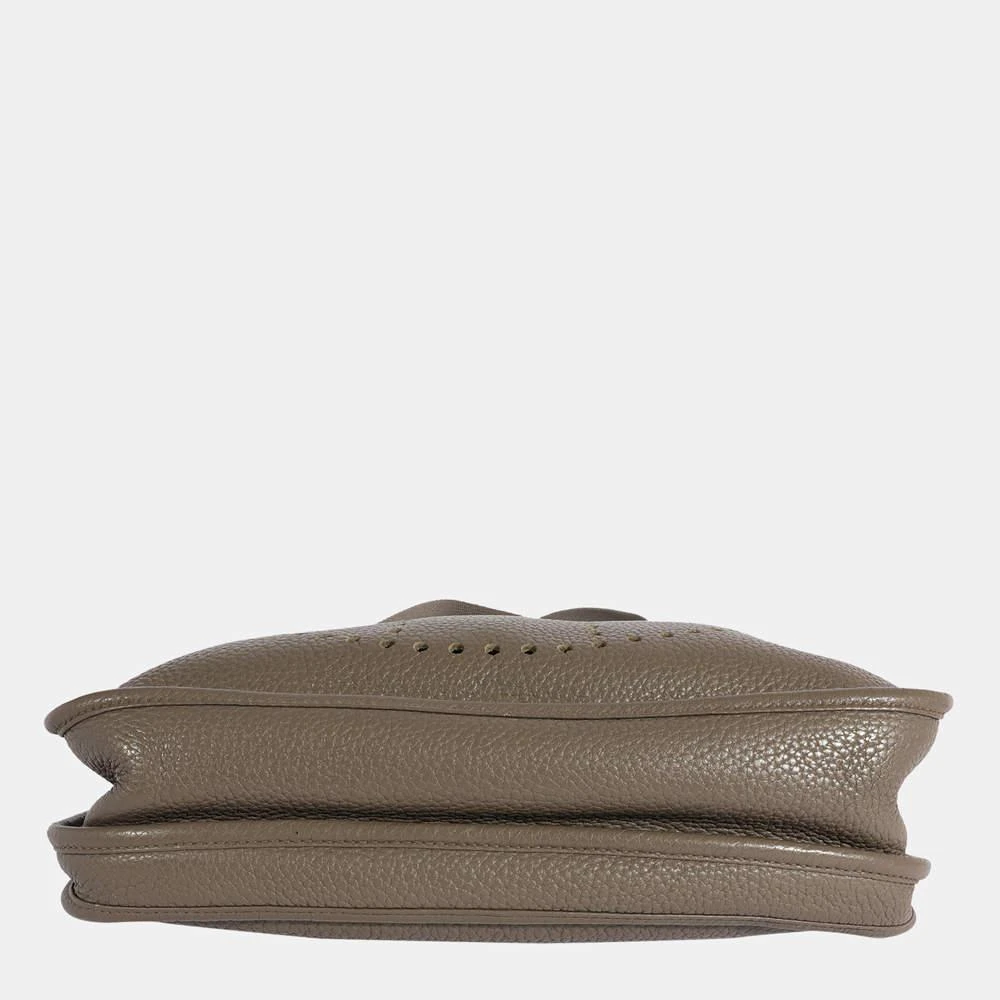 商品[二手商品] Hermes|Hermes Etoupe Clemence Evelyne III 29 PHW,价格¥21544,第3张图片详细描述