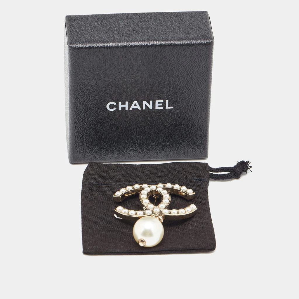 商品[二手商品] Chanel|Chanel Gold Tone CC Faux Pearl Drop Brooch ,价格¥5274,第3张图片详细描述