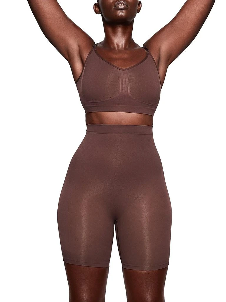 商品SKIMS|Seamless Sculpt Mid-Thigh Short,价格¥202,第2张图片详细描述