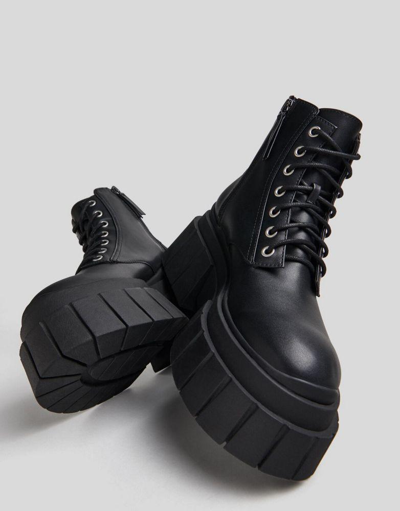 Bershka chunky lace up biker boot in black商品第4张图片规格展示