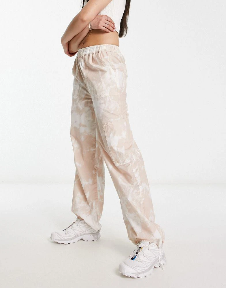 商品ASOS|ASOS DESIGN clean pull on cargo trouser in tie dye,价格¥220,第1张图片